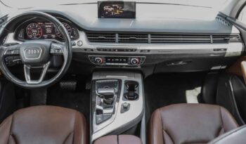 
										2017 Audi Q7 full									